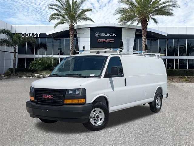 Nuevos GMC SAVANA 2500 à Estados chez autogozo