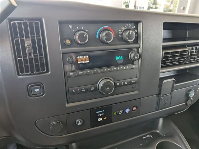 Nuevos GMC SAVANA 2500 à Estados chez autogozo