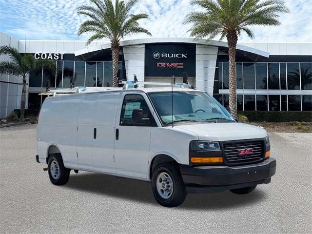 Nuevos GMC SAVANA 2500 à Estados chez autogozo
