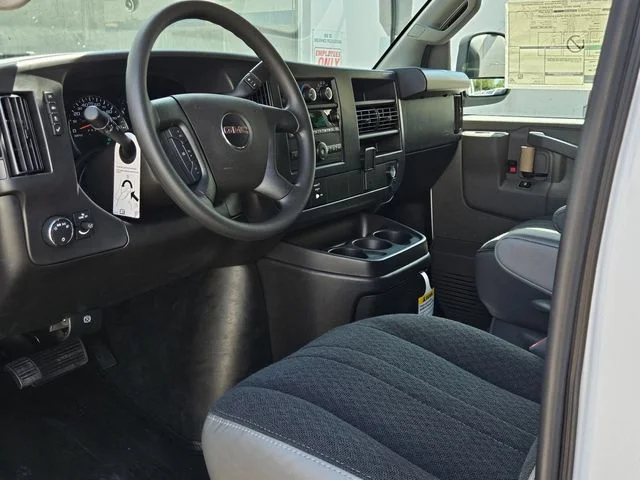 Nuevos GMC SAVANA 2500 à Estados chez autogozo