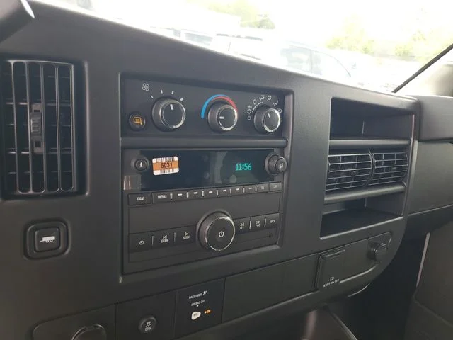 Nuevos GMC SAVANA 2500 à Estados chez autogozo