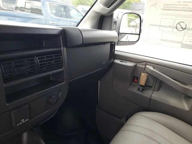 Nuevos GMC SAVANA 2500 à Estados chez autogozo