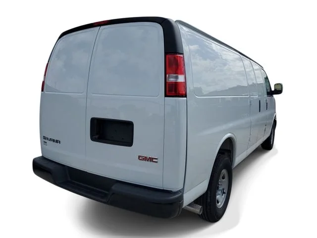 Nuevos GMC SAVANA 2500 à Estados chez autogozo