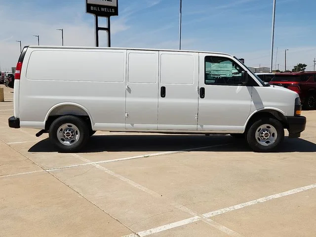 Nuevos GMC SAVANA 3500 à Estados chez autogozo