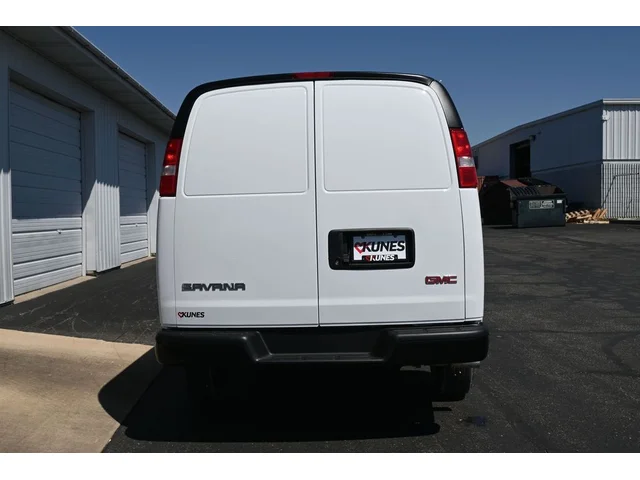 Nuevos GMC SAVANA 3500 à Estados chez autogozo