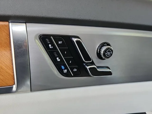 Nuevos CADILLAC VISTIQ à Estados chez autogozo