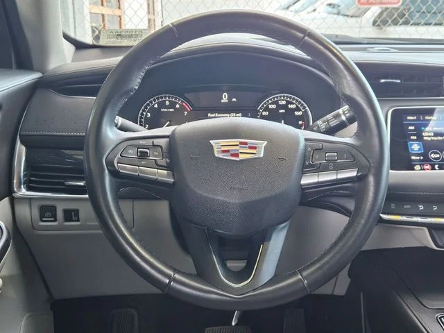 SEMINUEVOS CADILLAC XT4 a Estados en autogozo