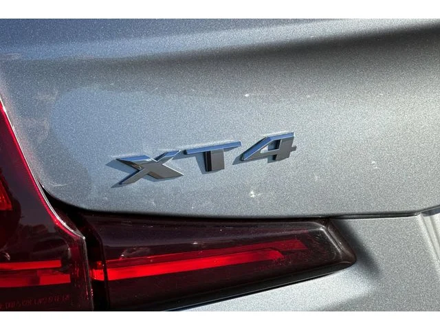SEMINUEVOS CADILLAC XT4 at ELK GROVE in Elk Grove Buick GMC