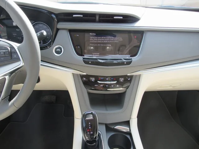 Nuevos CADILLAC XT5 à Estados chez autogozo
