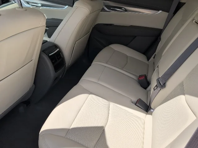 Nuevos CADILLAC XT5 à Estados chez autogozo