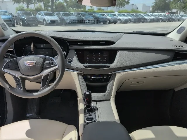 Nuevos CADILLAC XT5 à Estados chez autogozo