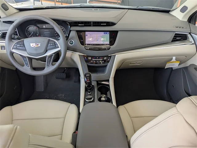 Nuevos CADILLAC XT5 à Estados chez autogozo