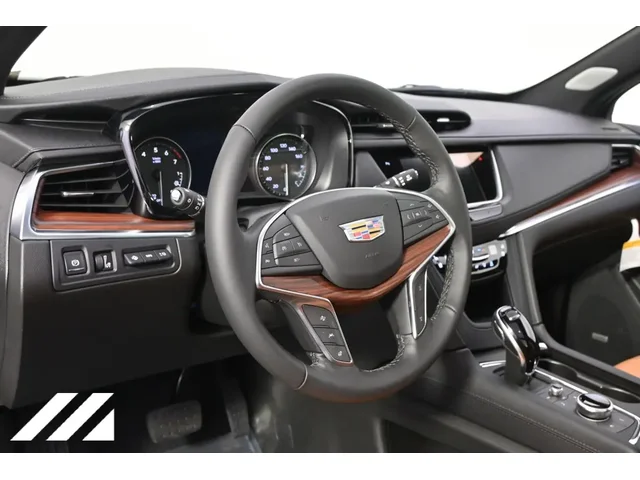 Nuevos CADILLAC XT5 à Estados chez autogozo