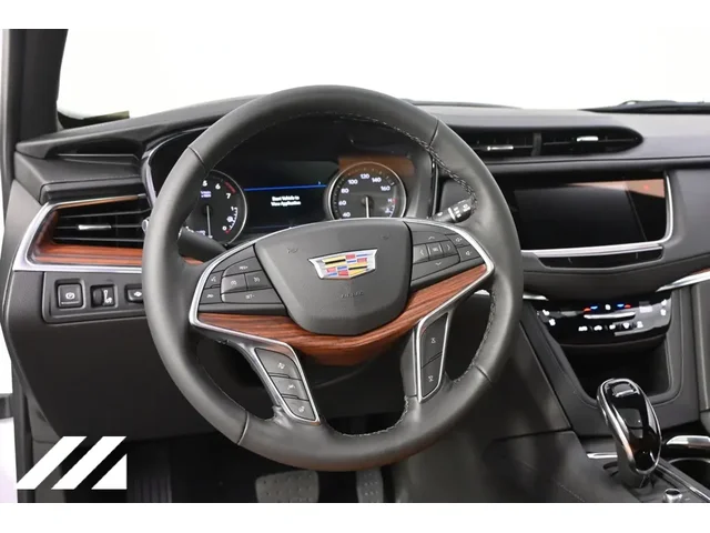 Nuevos CADILLAC XT5 à Estados chez autogozo