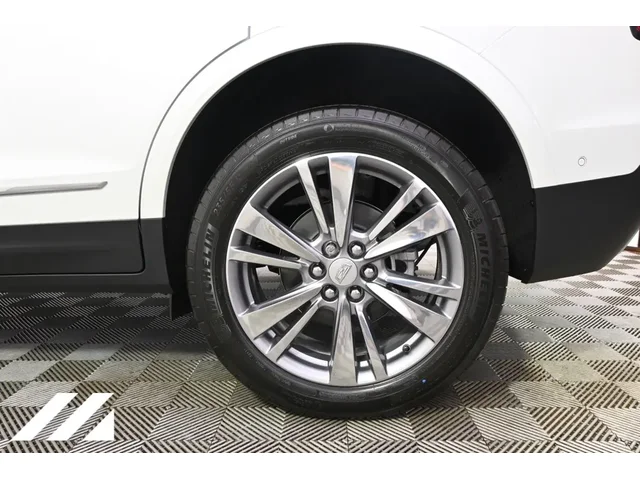 Nuevos CADILLAC XT5 à Estados chez autogozo