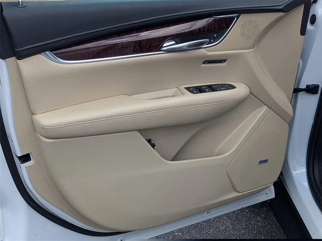SEMINUEVOS CADILLAC XT5 at Kennesaw, in Town Center Nissan