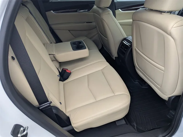 SEMINUEVOS CADILLAC XT5 at Kennesaw, in Town Center Nissan