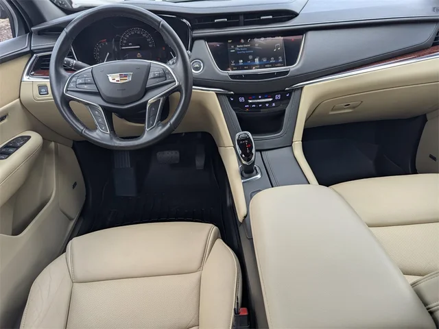SEMINUEVOS CADILLAC XT5 at Kennesaw, in Town Center Nissan