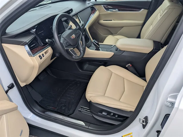 SEMINUEVOS CADILLAC XT5 at Kennesaw, in Town Center Nissan