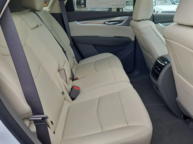 Nuevos CADILLAC XT5 à Estados chez autogozo