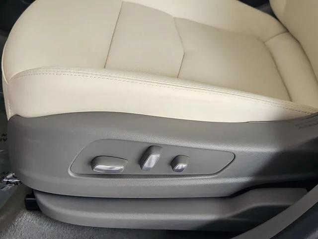 Nuevos CADILLAC XT5 à Estados chez autogozo