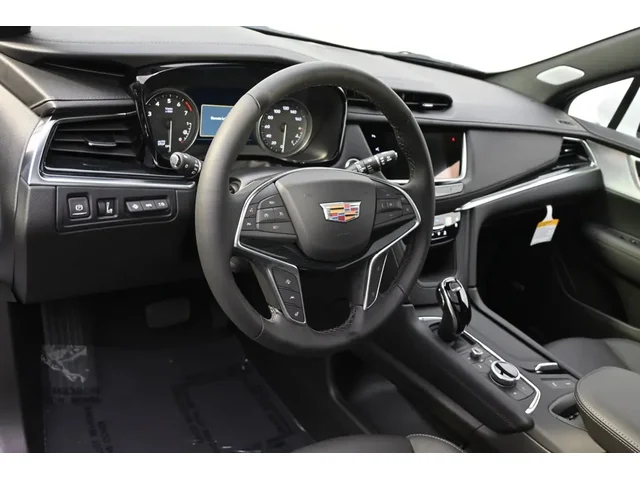 Nuevos CADILLAC XT5 à Estados chez autogozo