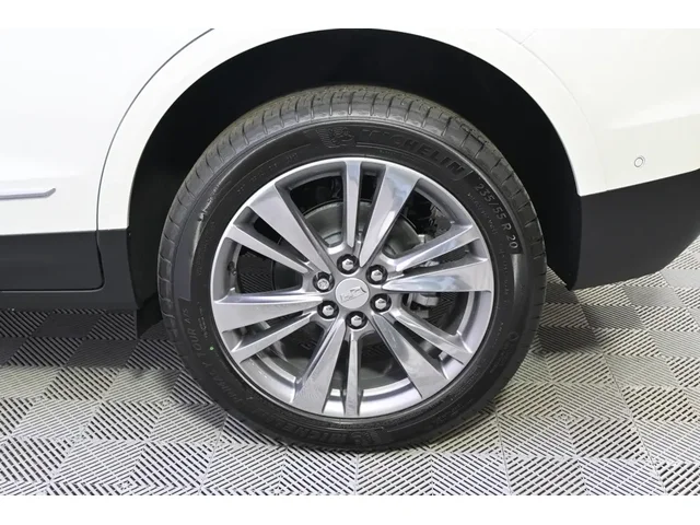 Nuevos CADILLAC XT5 à Estados chez autogozo