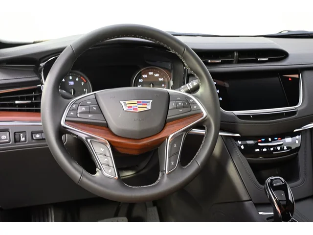 Nuevos CADILLAC XT5 à Estados chez autogozo