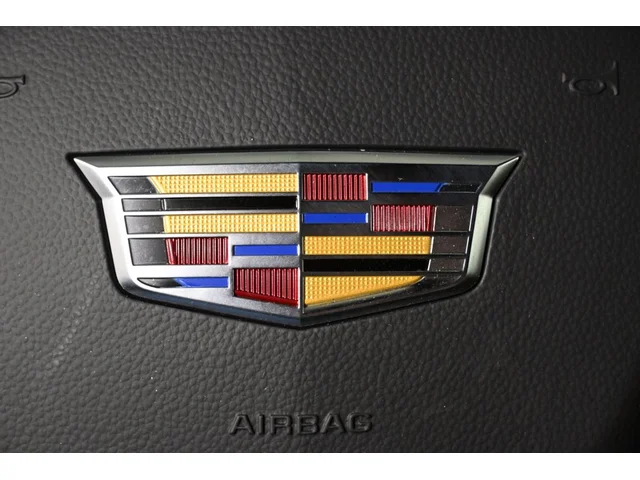 Nuevos CADILLAC XT5 à Estados chez autogozo