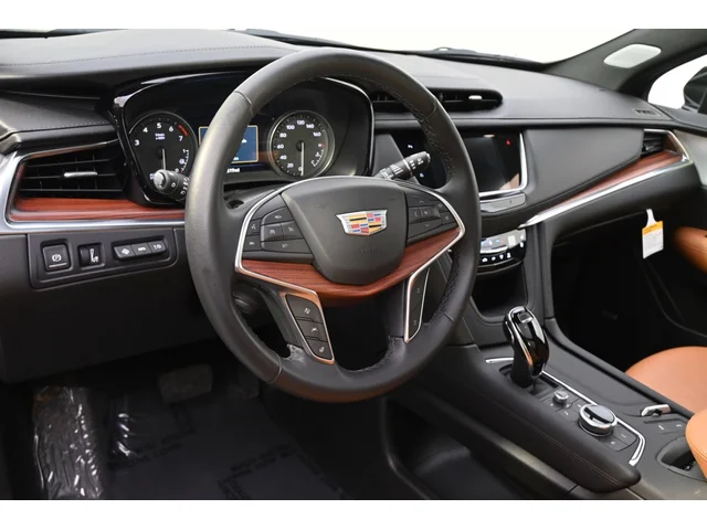 Nuevos CADILLAC XT5 à Estados chez autogozo