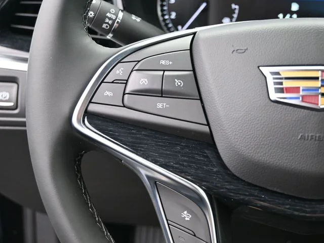 Nuevos CADILLAC XT5 à Estados chez autogozo