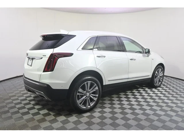 Nuevos CADILLAC XT5 à Estados chez autogozo