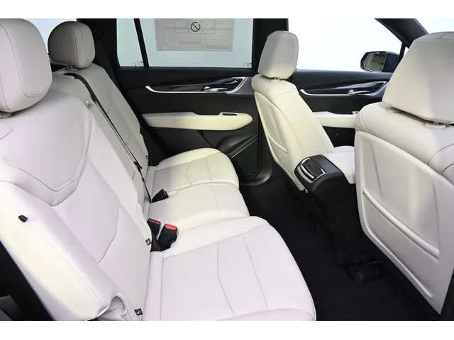 Nuevos CADILLAC XT6 à Estados chez autogozo