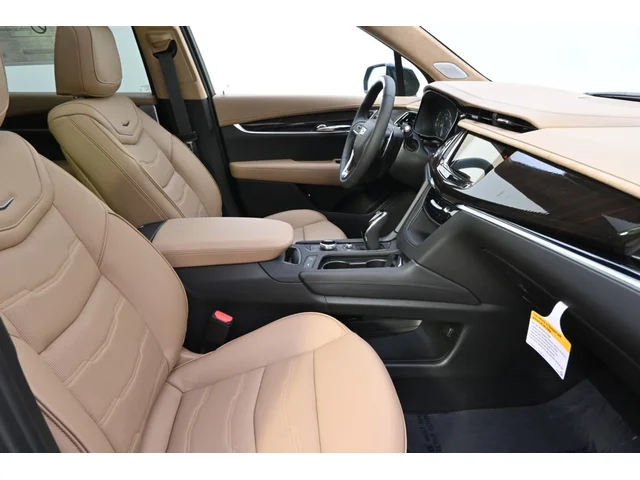 Nuevos CADILLAC XT6 à Estados chez autogozo