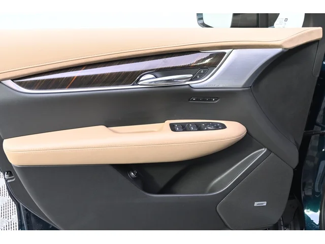 Nuevos CADILLAC XT6 à Estados chez autogozo
