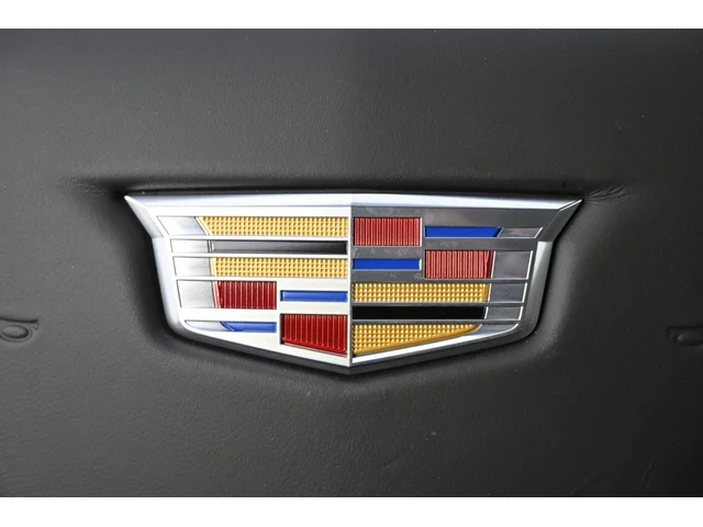 Nuevos CADILLAC XT6 à Estados chez autogozo