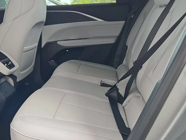 Nuevos CADILLAC LYRIQ à Estados chez autogozo