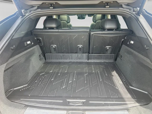 SEMINUEVOS CADILLAC LYRIQ a Estados en autogozo