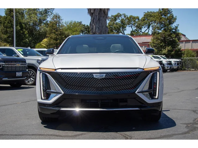 SEMINUEVOS CADILLAC LYRIQ a Estados en autogozo