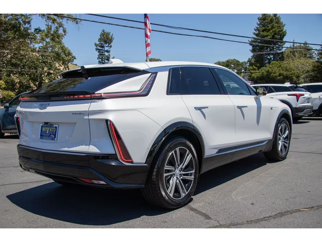SEMINUEVOS CADILLAC LYRIQ a Estados en autogozo