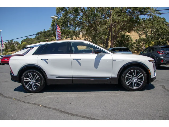 SEMINUEVOS CADILLAC LYRIQ a Estados en autogozo