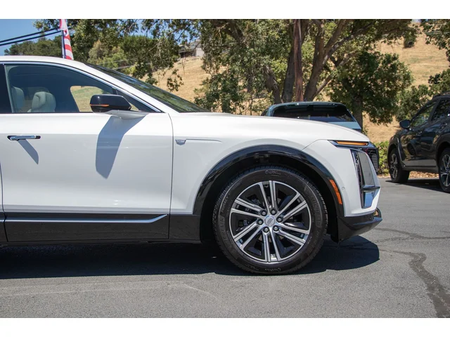SEMINUEVOS CADILLAC LYRIQ a Estados en autogozo