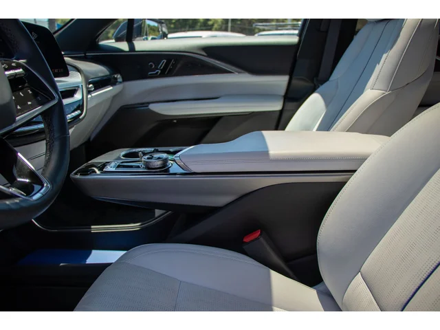 SEMINUEVOS CADILLAC LYRIQ a Estados en autogozo