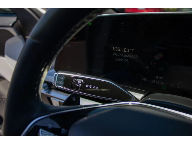SEMINUEVOS CADILLAC LYRIQ a Estados en autogozo