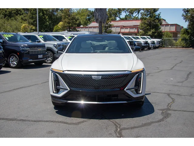SEMINUEVOS CADILLAC LYRIQ a Estados en autogozo