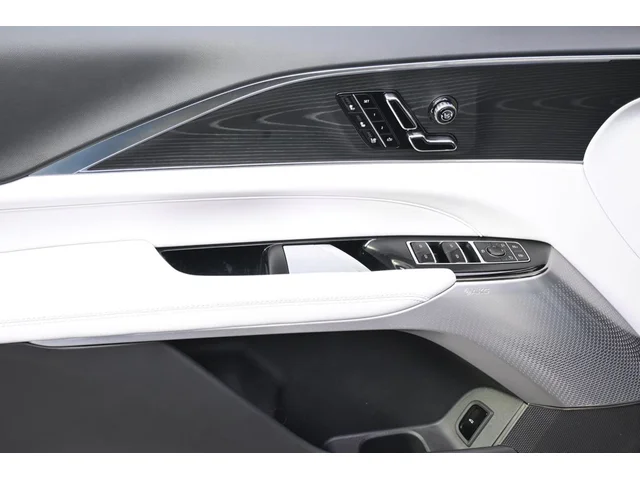 Nuevos CADILLAC LYRIQ à Estados chez autogozo