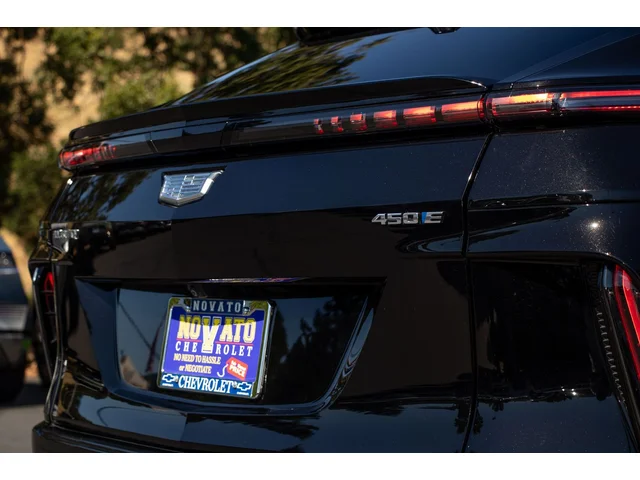 SEMINUEVOS CADILLAC LYRIQ a Estados en autogozo