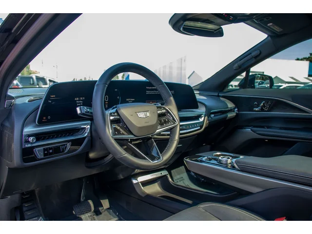 SEMINUEVOS CADILLAC LYRIQ a Estados en autogozo