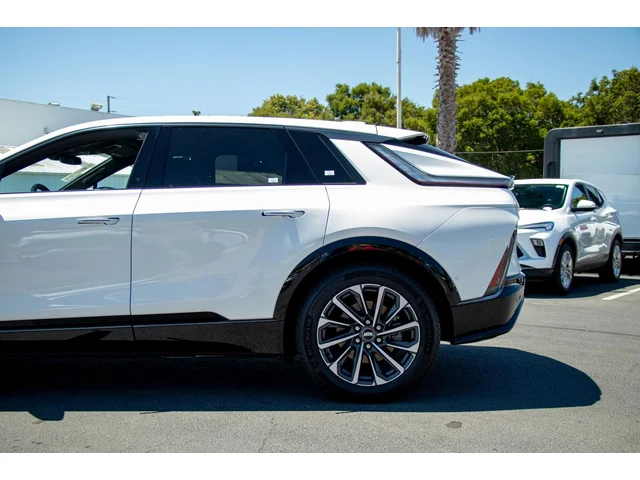 SEMINUEVOS CADILLAC LYRIQ a Estados en autogozo
