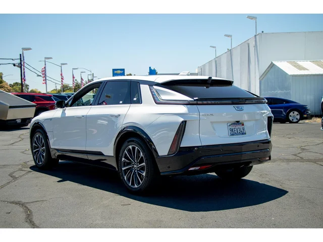 SEMINUEVOS CADILLAC LYRIQ a Estados en autogozo